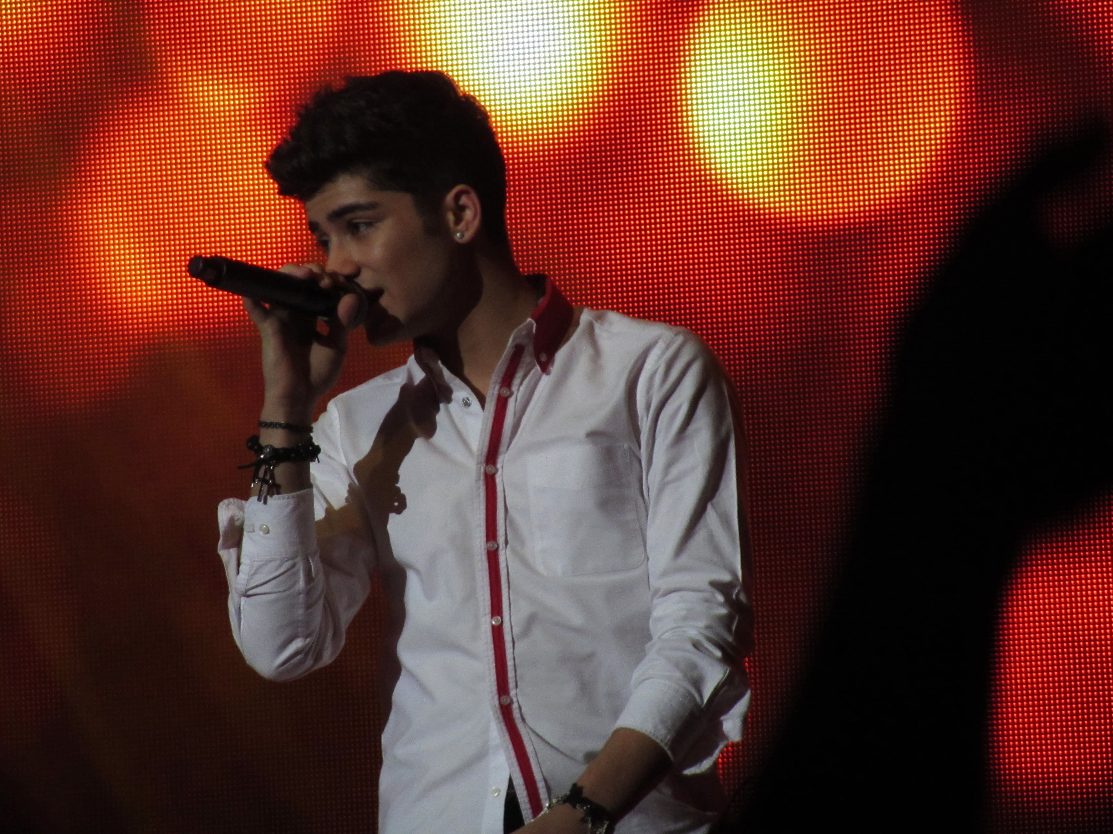 Zayn Malik performing live in Glasgow