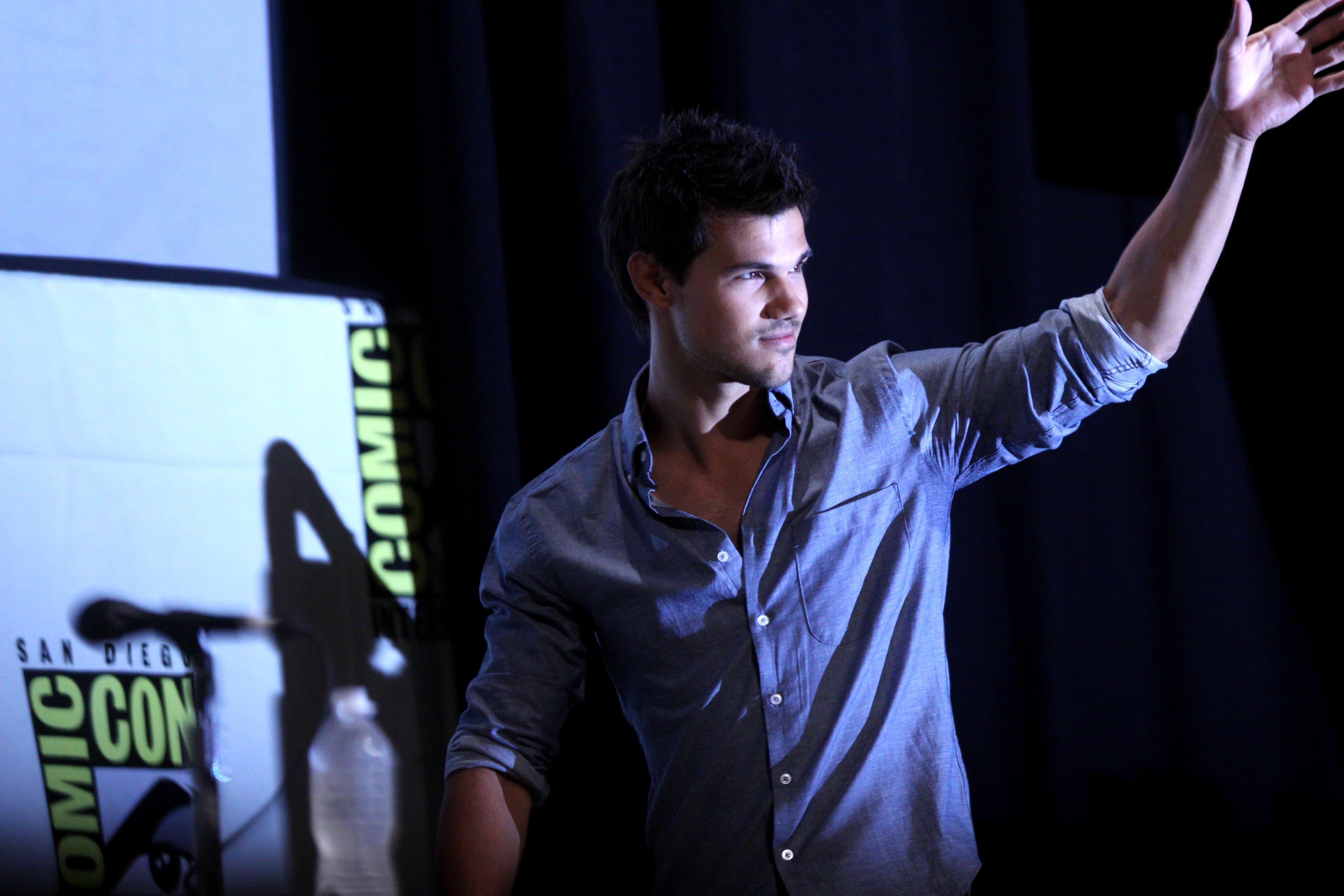 Taylor Lautner at San Diego Comic-Con 2012